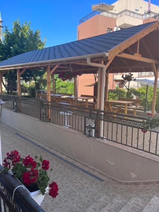 Къща За Гости Canavan'S Ravda Exterior foto